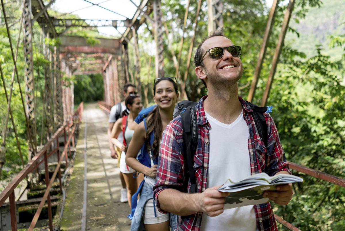 Ecuador aspira tener 800.000 turistas en 2022, la mitad que antes de  pandemia | Ekosnegocios