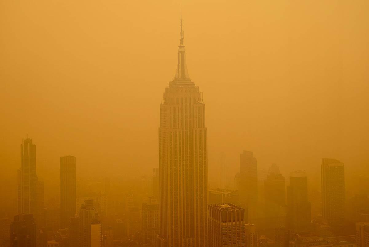 ¿Por qué el cielo de Nueva York se pintó de naranja? | Ekosnegocios